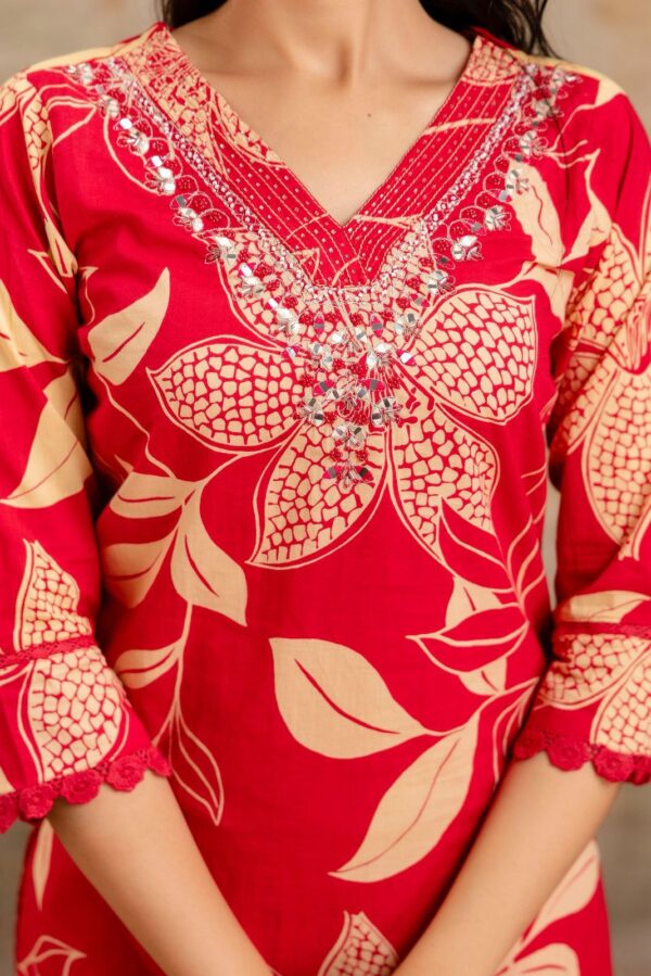 🌿 Premium Cotton 60-60 Kurti Set 🌿 - Image 5